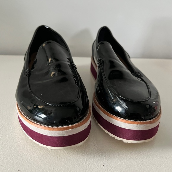 Platform pleather slides w/ purple stripe - Picture 3 of 6